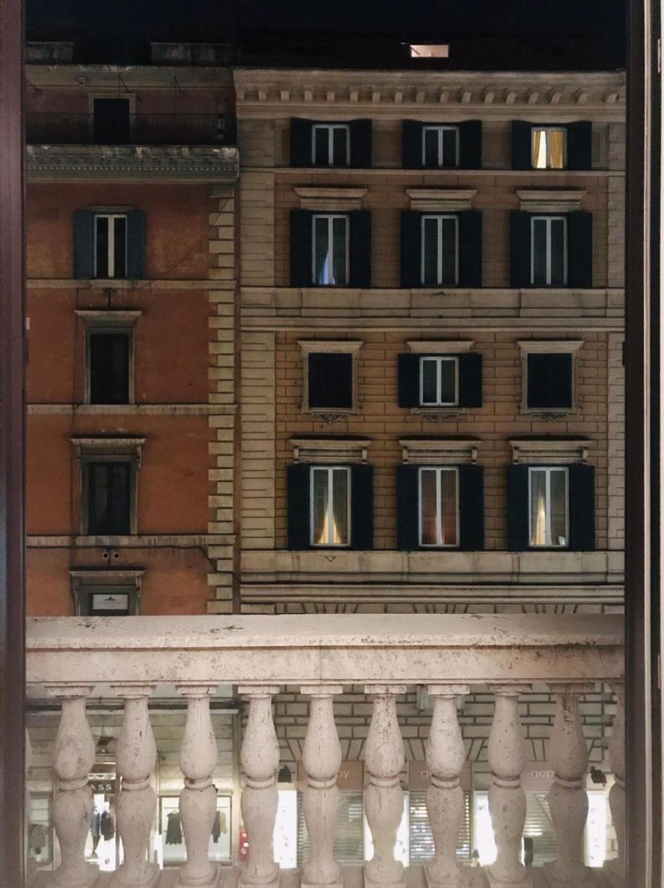 Bespoke Roma Suites Экстерьер фото