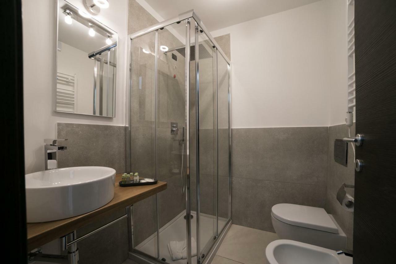 Bespoke Roma Suites Экстерьер фото